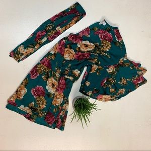 Floral print green blouse